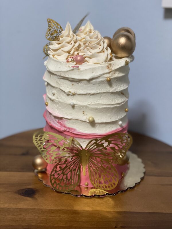 Custom Cakes - Image 11